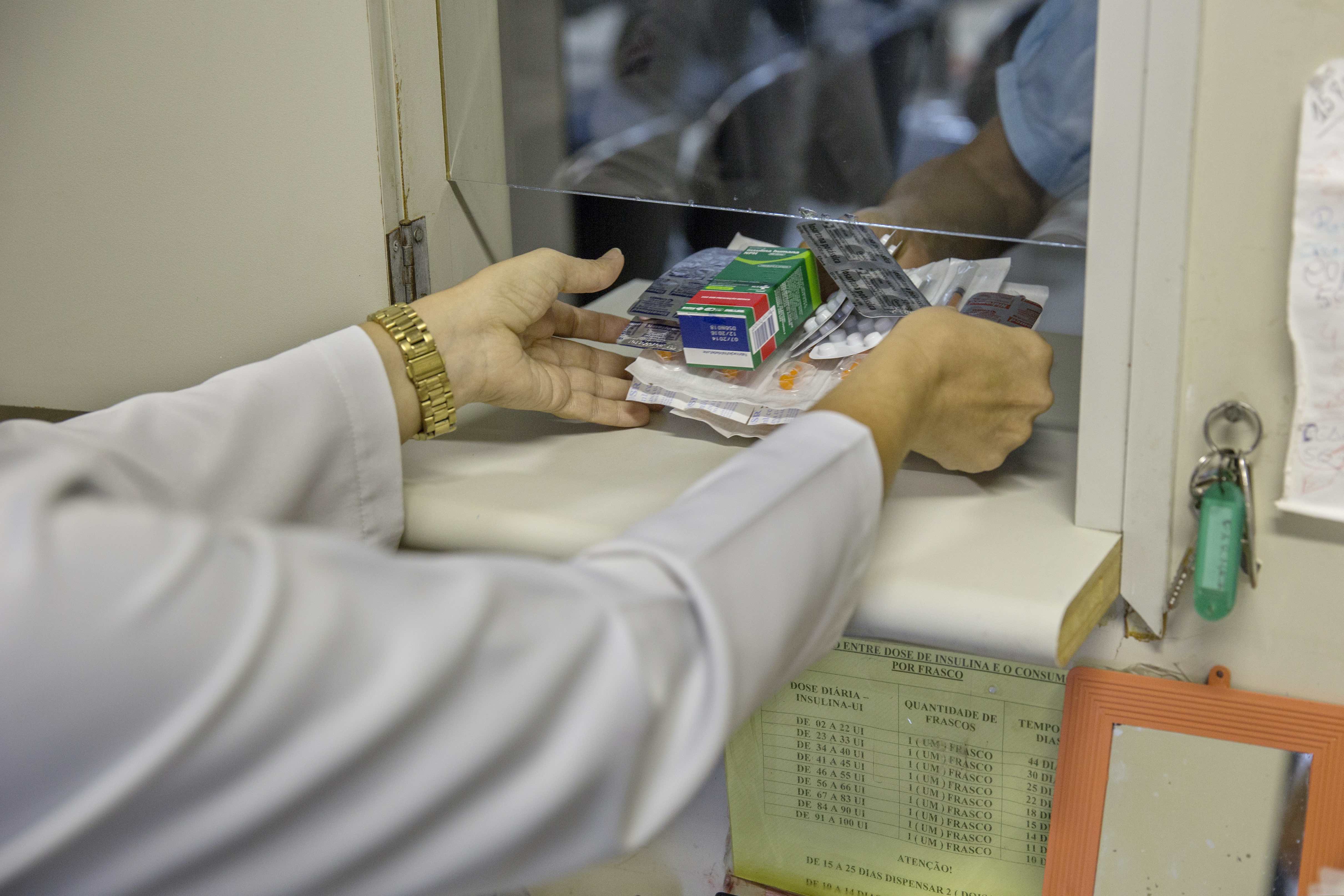 Strategic purchasing for universal health coverage: key policy issues and questions